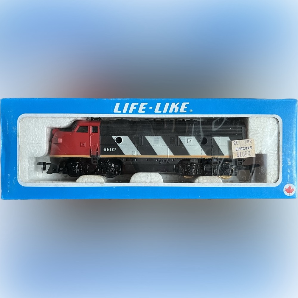Life-Like 9402 Canadian National Locamotive Engine